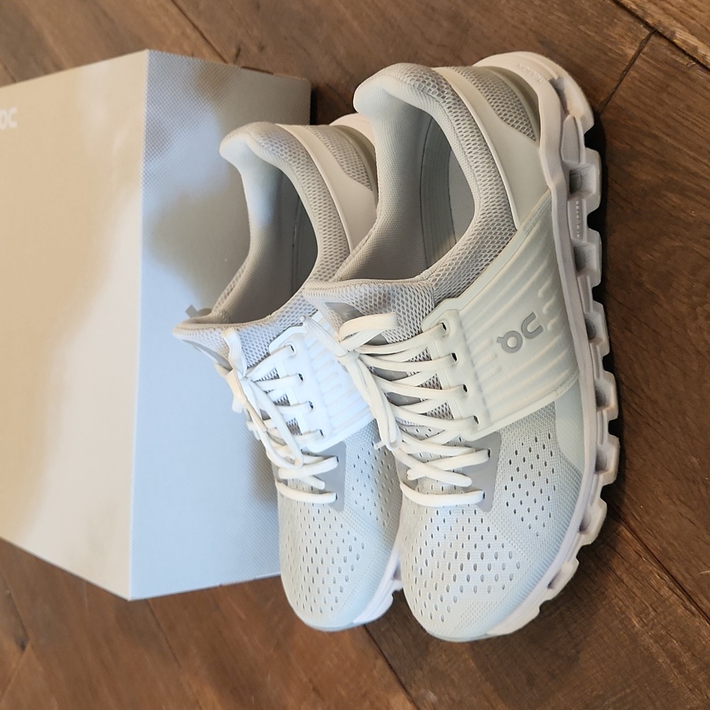 On- Cloudswift Glacier W